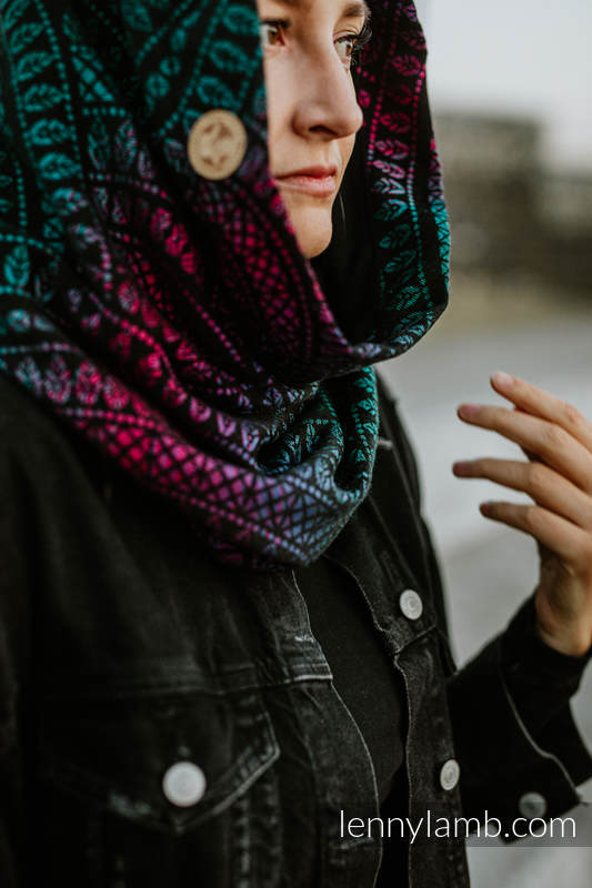 Lenny Lamb - Snood Scarf (Outer fabric - 60% cotton PEACOCK S TAIL BLACK OPAL BLACK
