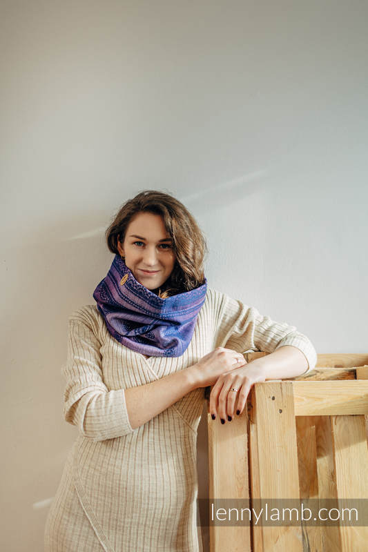 Lenny Lamb - Snood Scarf (Outer fabric - 65% cotton 25% linen 10% tussah silk; Lining - 100% cotton) - SPACE LACE & SUGILITE SPACE LACE SUGILITE Lenny Lamb - Snood Scarf (Outer fabric - 65% cotton 25% linen 10% tussah silk; Lining - 100% cotton) - SPACE LACE & SUGILITE SPACE LACE SUGILITE