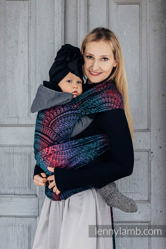 Lenny Lamb - LennyHybrid Half Buckle Carrier PEACOCK S TAIL BLACK OPAL Lenny Lamb - LennyHybrid Half Buckle Carrier PEACOCK S TAIL BLACK OPAL