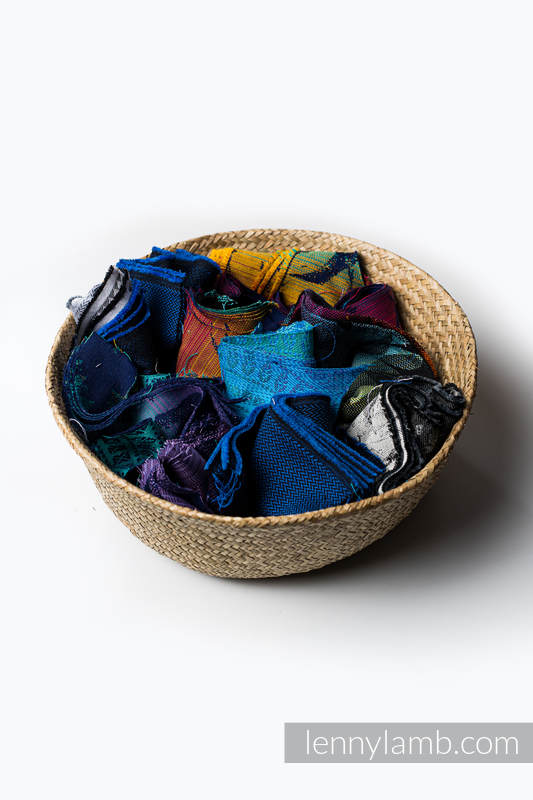 Lenny Lamb - Small Scraps of jacquard wrap materials - 1kg 
