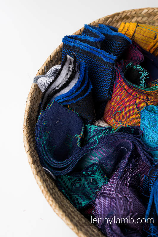 Lenny Lamb - Small Scraps of jacquard wrap materials - 1kg 