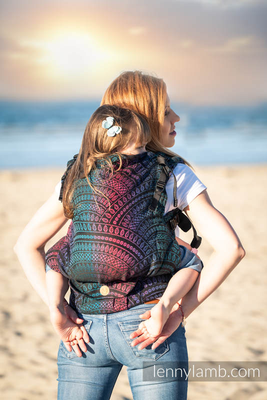 Lenny Lamb - LennyPreschool Carrier PEACOCK S TAIL BLACK OPAL Lenny Lamb - LennyPreschool Carrier PEACOCK S TAIL BLACK OPAL