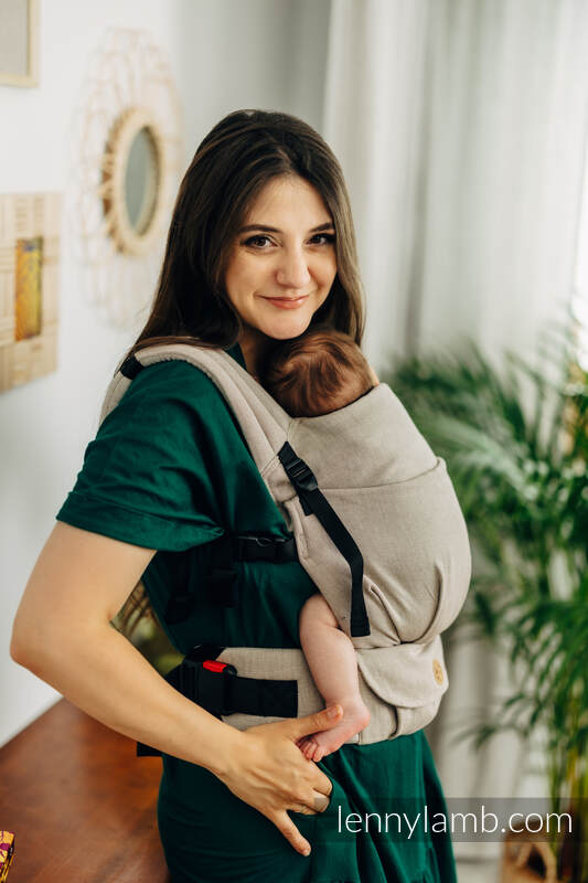Lenny Lamb - LennyLight Carrier PEANUT BUTTER Lenny Lamb - LennyLight Carrier PEANUT BUTTER