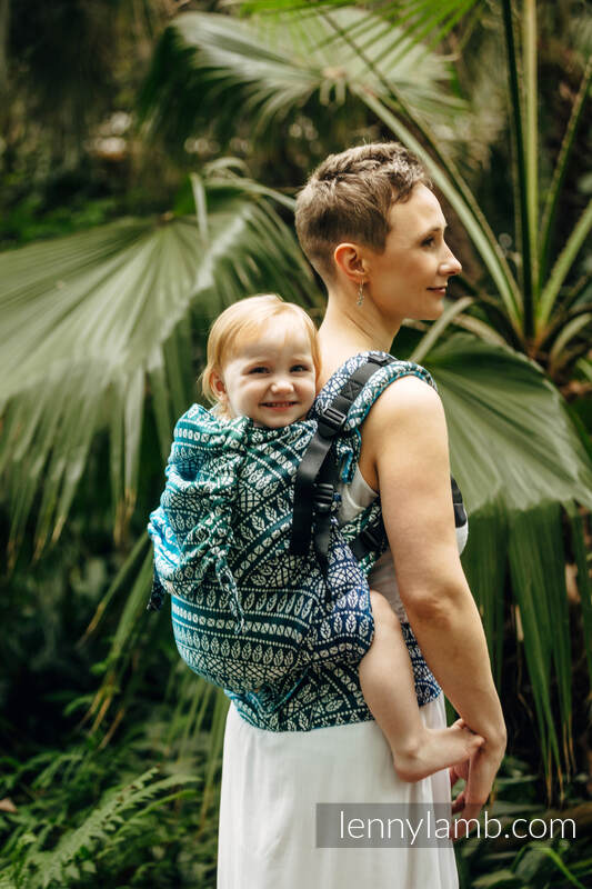 Lenny Lamb - LennyPreschool Carrier PEACOCK S TAIL SEA ANGEL Lenny Lamb - LennyPreschool Carrier PEACOCK S TAIL SEA ANGEL