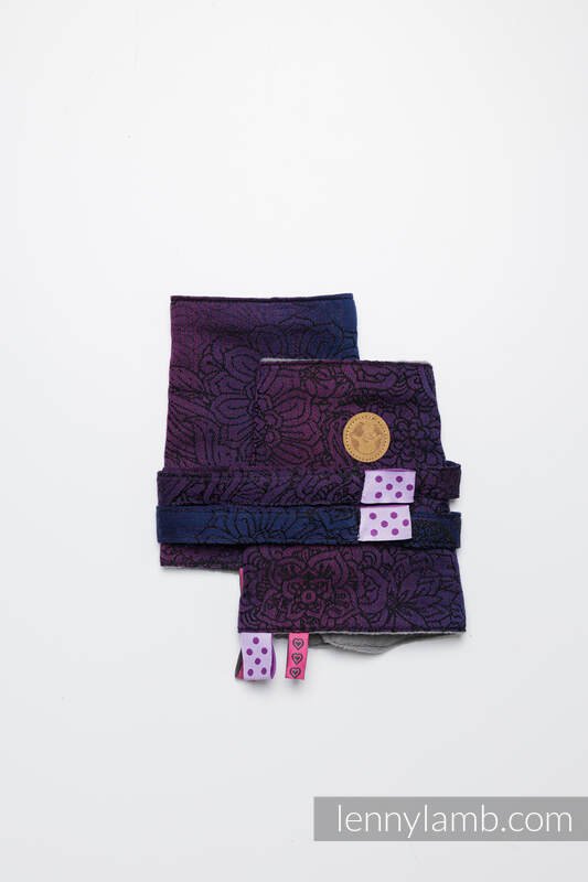Lenny Lamb - Drool Pads & Reach Straps Set WILD WINE BOUQUET Lenny Lamb - Drool Pads & Reach Straps Set WILD WINE BOUQUET
