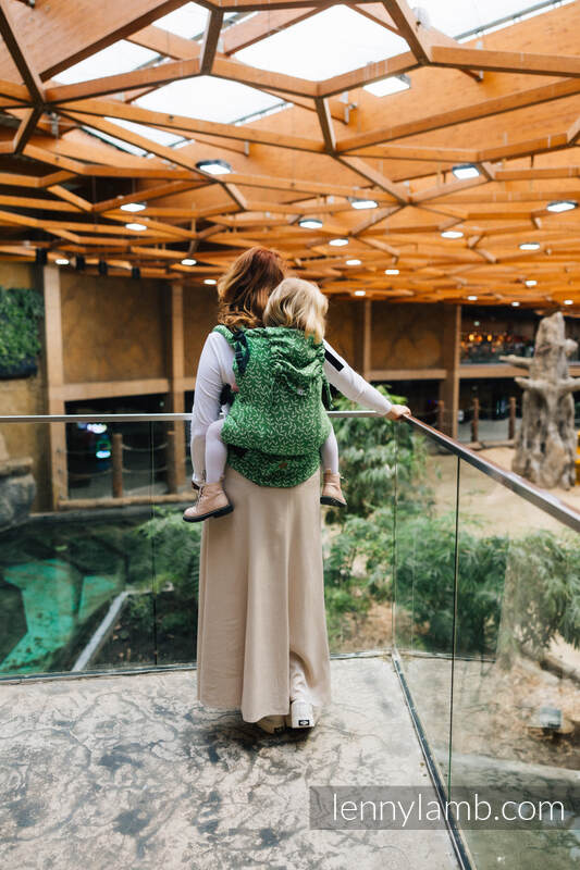 Lenny Lamb - LennyPreschool Carrier TENCEL ENCHANTED NOOK EVERGREEN