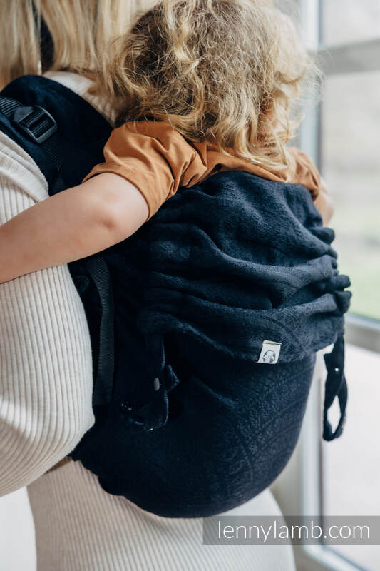 Lenny Lamb - Lenny Buckle Onbuhimo PRO baby carrier PRO PEACOCK S TAIL PITCH BLACK