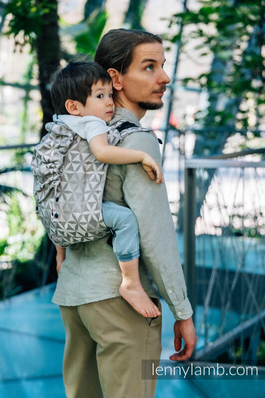 Lenny Lamb - Lenny Buckle Onbuhimo PRO baby carrier PRO TENCEL HEXAFLOWERS MIRROR Lenny Lamb - Lenny Buckle Onbuhimo PRO baby carrier PRO TENCEL HEXAFLOWERS MIRROR