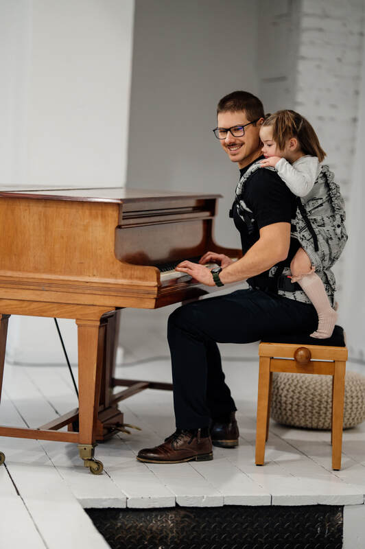 Lenny Lamb - LennyPreschool Carrier MELODY POLONAISE