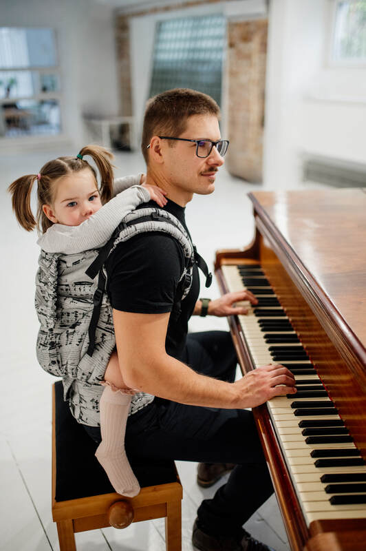 Lenny Lamb - LennyPreschool Carrier MELODY POLONAISE