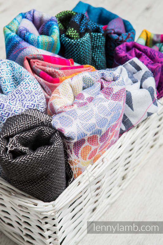 Lenny Lamb - Scraps of jacquard wrap materials Lenny Lamb - Scraps of jacquard wrap materials